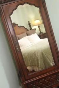 Hillwinds Inn - - 33