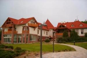 Hotel «Kardosfa», Капошвар