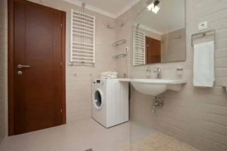 Guest House Medin - 185