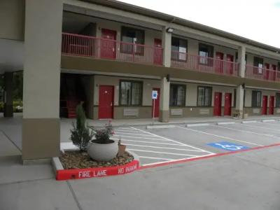 Palace Inn Kingwood - 15