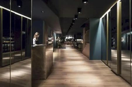 Yurbban Trafalgar - 2