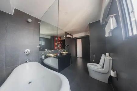 Dalai-La Boutique - 105