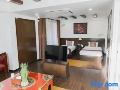 Dalai-La Boutique - 69