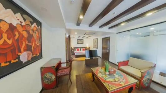 Dalai-La Boutique - 66