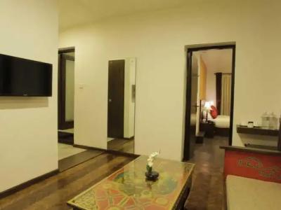 Dalai-La Boutique - 74