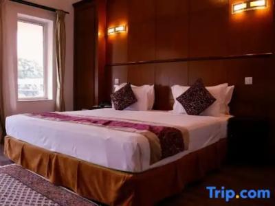 Waterfront by KGH Group - 40