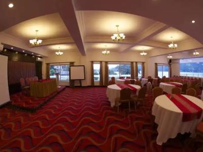 Waterfront by KGH Group - 35