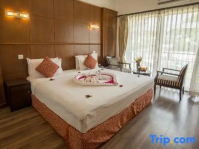 Waterfront by KGH Group - 36