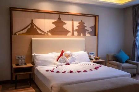 Pokhara Grande - 110