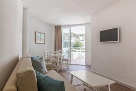 Fergus Style Cala Blanca Suites - 11