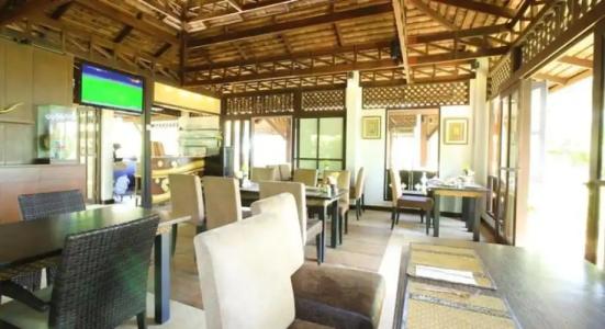 Niramaya Villa & Wellness - 11