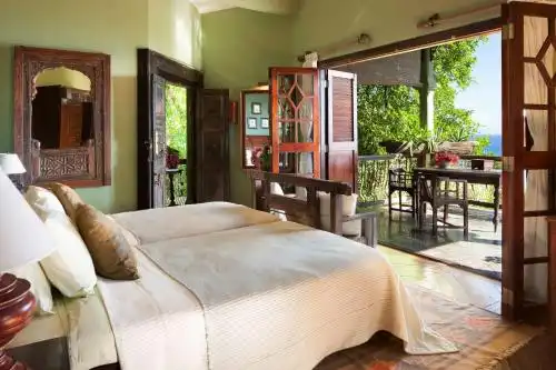 Residence on the Rocks - 26