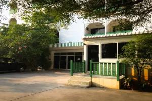 Chomdao Hotel, Районг