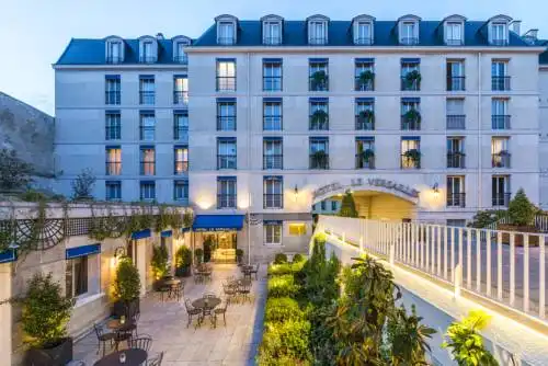 Hôtel Le Versailles - 0