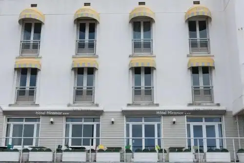 Hôtel The Originals Miramar, Royan Pontaillac - 0