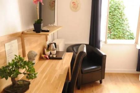 Hôtel De La Cathédrale - 18