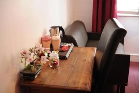 Hôtel De La Cathédrale - 15