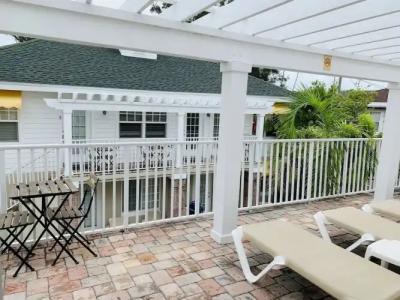 Coconut Inn Pass-a-Grille Beach - 74