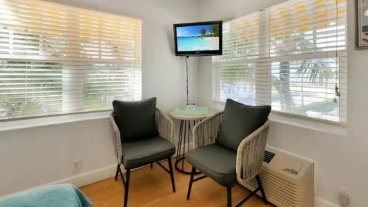 Coconut Inn Pass-a-Grille Beach - 82