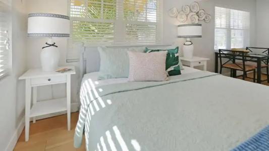 Coconut Inn Pass-a-Grille Beach - 166