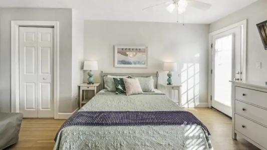 Coconut Inn Pass-a-Grille Beach - 153