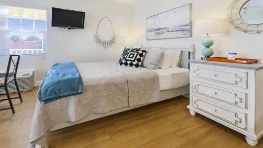 Coconut Inn Pass-a-Grille Beach - 4