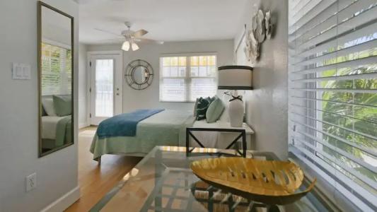 Coconut Inn Pass-a-Grille Beach - 180