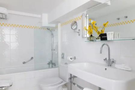 Hôtel Le Colisée - 8