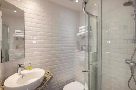 Hôtel L'Interlude - 53