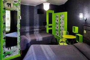 Отель «Hôtel de Roubaix», Париж