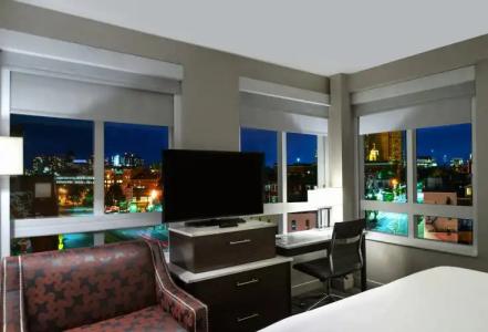 Fairfield Inn & Suites by Marriott Boston - 13