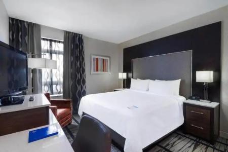 Fairfield Inn & Suites by Marriott Boston - 50