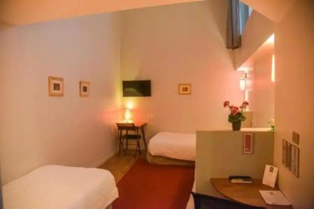 o Lyon Charité - 32