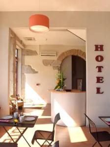 o Lyon Charité - 18