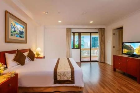 Norfolk Mansion - Luxury Serviced Apartment - 136