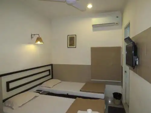 Smyle Inn - 3 minutes walk From New Delhi Railway Station - 27