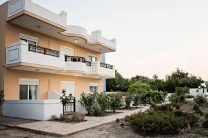 Апартаменты «Nephele», Фалираки