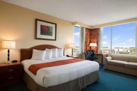 Ramada by Wyndham Kissimmee Gateway - 50