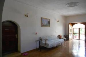 Hashorva Guest House, Гирокастра