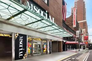 m Social Hotel Times Square New York, Нью-Йорк