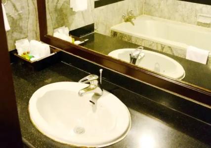 Sir James Resort - 9