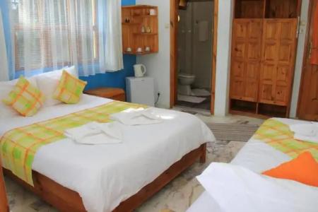 Esralina Pension - 15