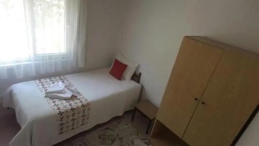 Esralina Pension - 26