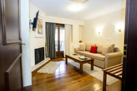 Ellinon Thea Arachova - 100