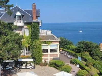 Dormy House - 13