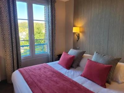 Dormy House - 28