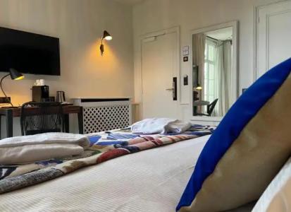 Dormy House - 44