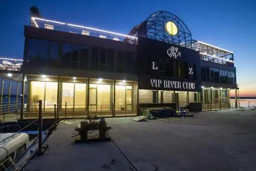 VIP River Club - 5