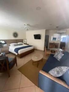 High Noon Beach Resort - 21