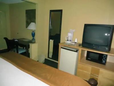 TraveSuites by Wyndham East Gate Orange - 37